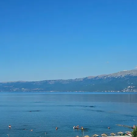 Tali's - Lakefront Pogradec